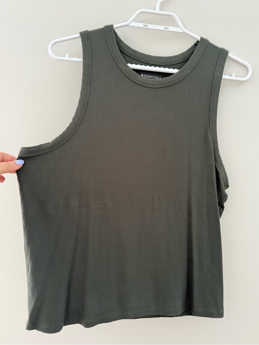 Reitmans Olive Ribbed Sleeveless Tank - Picture 2 of 4
